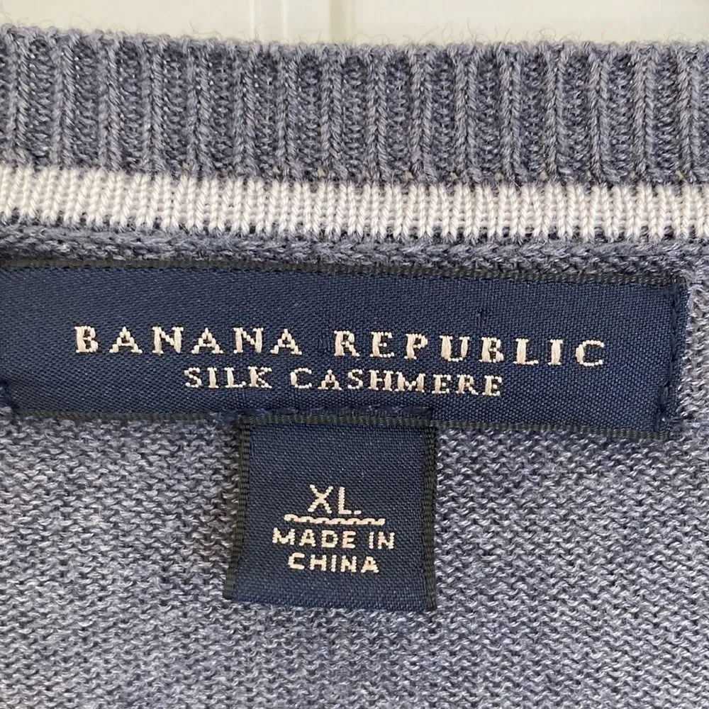 Banana Republic Luxury Silk Cashmere‎ V Neck Sweater in Blue Size XL
